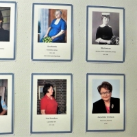 naisten-aani-nayttely naiset2